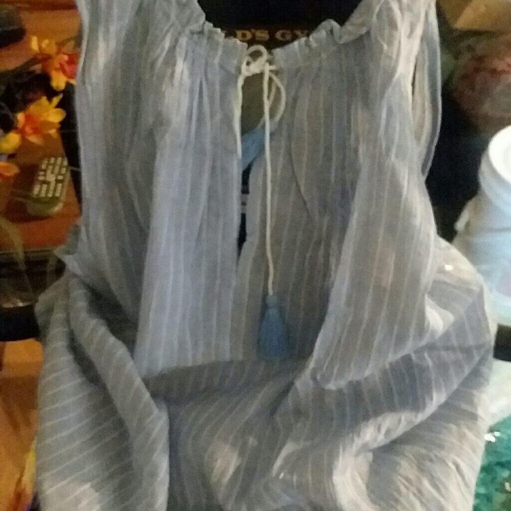 Cute lightweight top